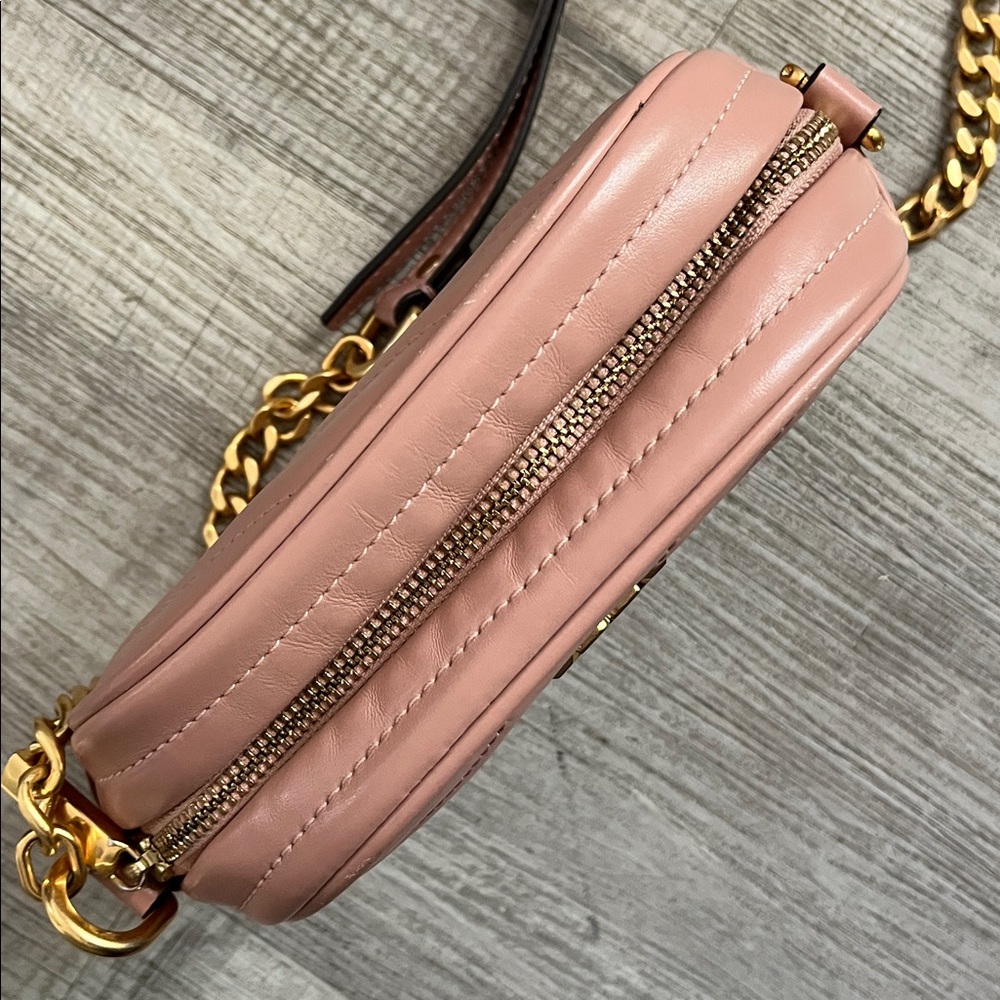 Tory Burch Kira Chevron Camera Bag - Picture 8 of 14